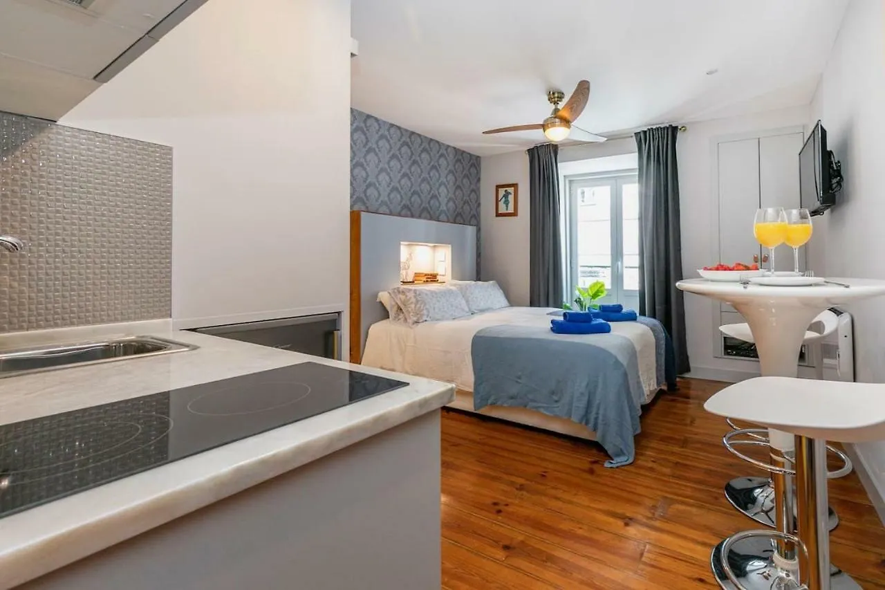 Апартаменты Cozy And Perfect Location Bairro Alto Chiado Лиссабон